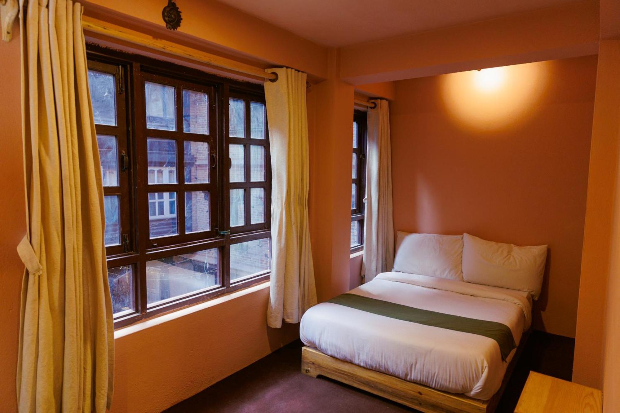 Manju Baha Hotel School Bhaktapur Luaran gambar